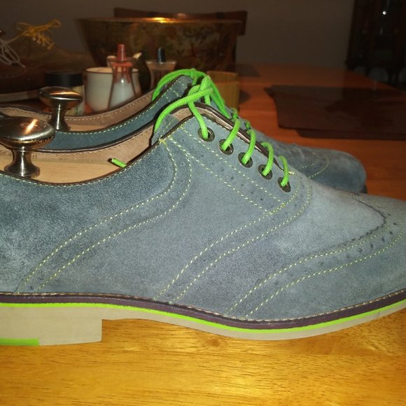 Lt. Blue Nubuck Johnston & Murphy Wingtips. Size: (8M) - Picture 4 of 7